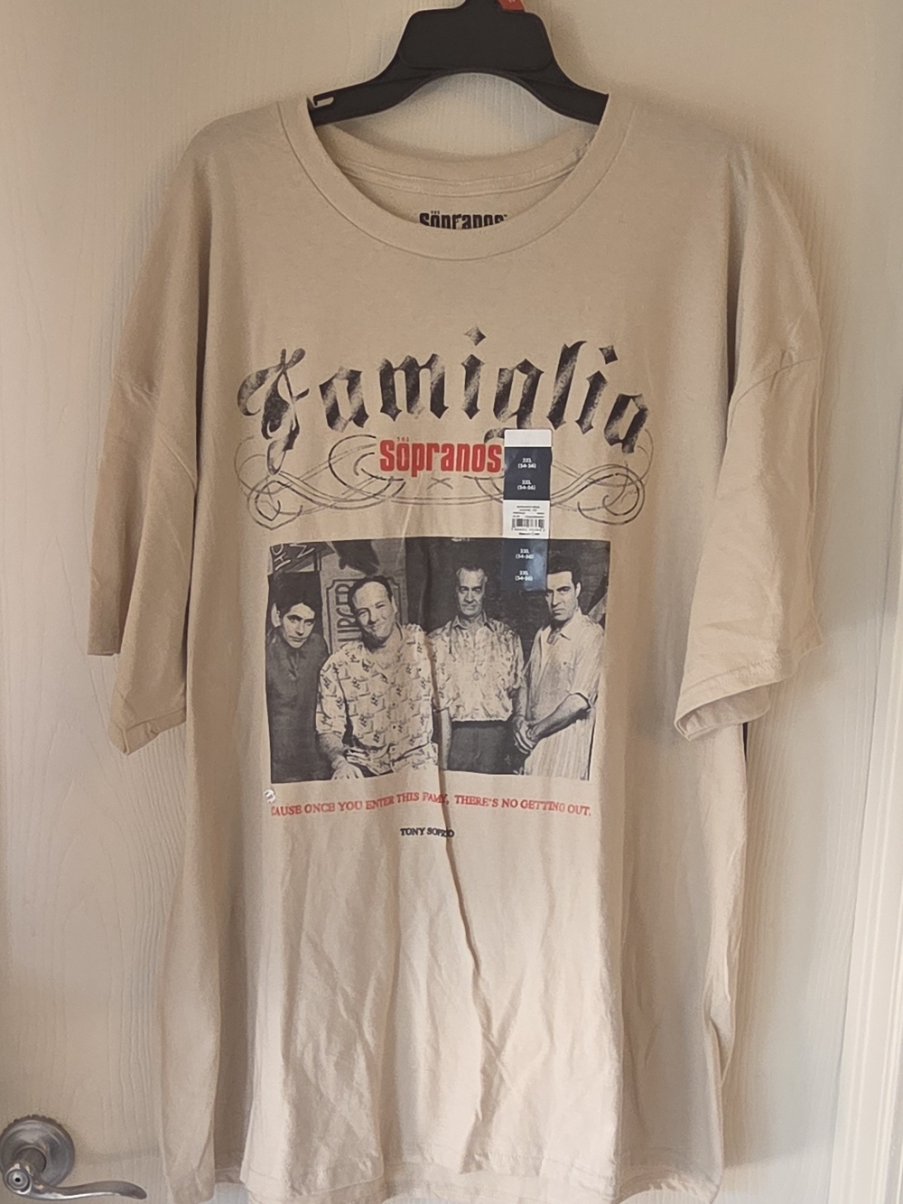 Soprano Familia Graphic Tee - Khaki Beige